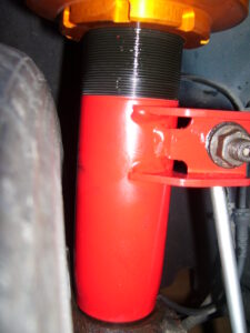 Protlum Sport collision of tire and damper