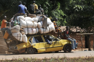 overloaded_car Overloaded car